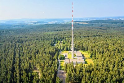 Das Dixiklo stand nahe einer Crossstrecke im Geyerschen Wald, die sich am Fernsehturm befindet.