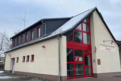 Das Feuerwehrhaus in Triebel wird als Bürgerinformationszentrum Anlaufstelle bei Notfällen.