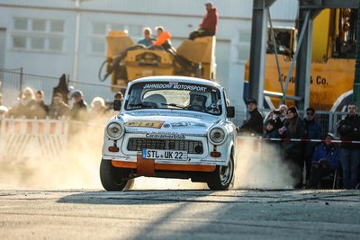 Lokalmatador: Uwe Kluge aus Jahnsdorf im Trabant 601.