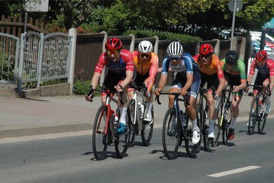Mit Anton Benedix (v.) und Sebastian Vogel (h.) schafften zwei Fahrer des Berthold-Teams den Sprung in die Spitzengruppe.