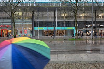 Zwischen Rossmann und Snipes zieht ein neues Geschäft an der Straße der Nationen ein.