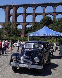Auch an der Göltzschtalbrücke kamen die Fahrzeuge vorbei.