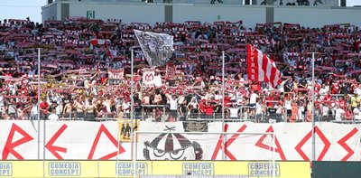 Gegen den Halleschen FC waren die Fanblöcke des FSV Zwickau gut gefüllt.