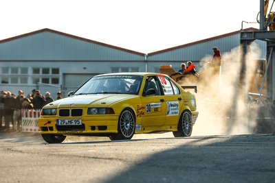 Maik Förster und Tino Krajewski im BMW M3 E36.