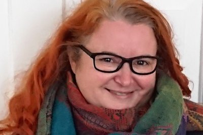 Sara Thiel.