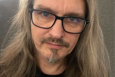 Tim Hofmann.