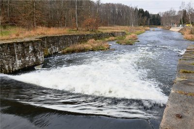 Die Freiberger Mulde bei Halsbrücke. 