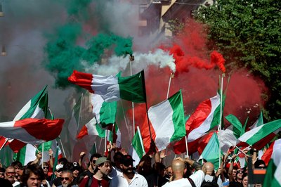 Der Protest steht dem Motto "Remigration und Rückeroberung". 