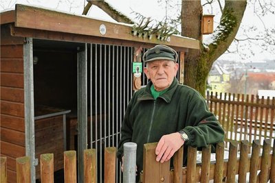 Aus dem von Gert Erler errichteten Zwinger wurde ein Jagdhund gestohlen. Noch immer ist eine Belohnung für Hinweise ausgesetzt. 