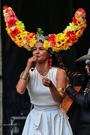 Farbenfohe Rhythmen: Cimarrón aus Kolumbien.
