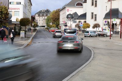 Die Poststraße in Aue ist für den Verkehr  wieder komplett frei.
