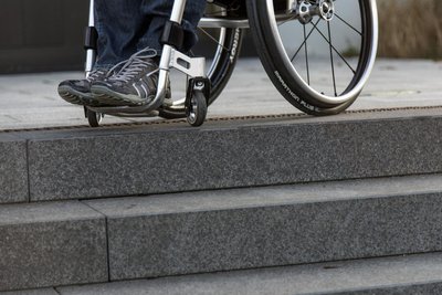 Barrierefreie Hauszugänge, Duschen statt Wannen für Senioren. Sachsen will die Förderung zur Wohnraumanpassung zusammenstreichen.