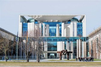 777 Millionen Euro für ein größeres Kanzleramt - Das Kanzleramt, das die Berliner "Elefantenklo" tauften.