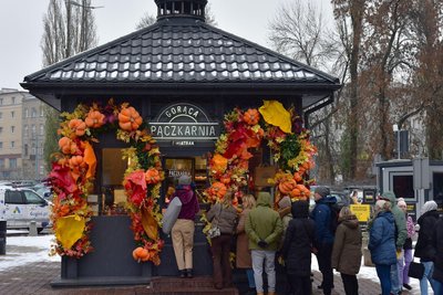 Warme Pączki-Krapfen gehören zu den Pflichtmahlzeiten in Polen viertgrößter Stadt.