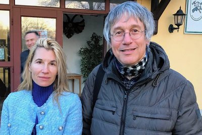 Mathilda Martina Huss aus Potsdam und der Meißner Dombaumeister Knut Hauswald haben am Dienstagabend ihre Pläne für Schloss Reinsberg auf einer Einwohnerversammlung im Dörflichen Gemeinschaftszentrum in Reinsberg vorgestellt. 