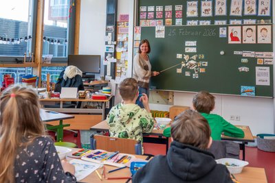 Wilhelm-Pfeffer-Schule in Rochlitz: Unterricht in der Mittelstufe mit Lehrerin Nadine Thalmann.