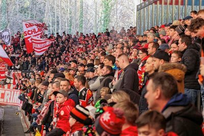 Der Eishockey-Zweitligist aus Crimmitschau plant in der neuen Saison mit einem Etat von 3,8 Millionen Euro. 