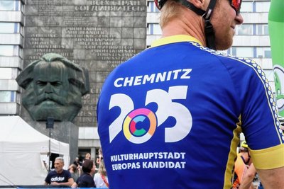 Beim ersten European Peace Ride 2020 war Chemnitz noch Kandidat, kurz darauf wurde sie Kulturhauptstadt. 