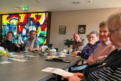 Zweimal im Jahr saßen interessierte Bürger, der Oberbürgermeister und Verwaltungsbeamte zusammen.