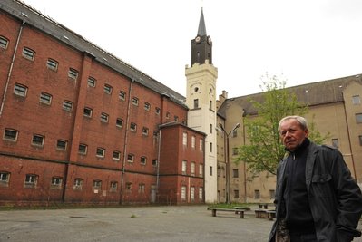 
              <p class="artikelinhalt">Der Organisator: Reiner Kunz, Hauptamtsleiter im Stollberger Rathaus, hat jeden Tag damit zu tun, dass der Besuch des Bundespräsidenten Christian Wulff in Hoheneck ohne Vorkommnisse über die Bühne geht.</p>
            