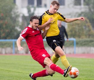 BSC-Angreifer Kevin Seifert (r.) traf in der aktuellen Spielzeit bisher zweimal und will den torreichen Trend der Freiberger gegen den Hartmannsdorfer SV Empor weiter fortsetzen. 