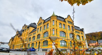 Die ehemalige Wellner-Fabrik in Aue. Der vordere Gebäudeteil ist bereits seit längerem verkauft. Der Rest könnte nun folgen. 