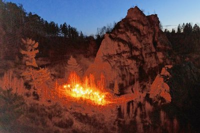 Die Felsen boten eine malerische Kulisse. 