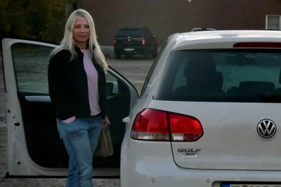 Reporterin Manuela Müller: Wäre ihr Fahrstil eine Farbe, dann beige.