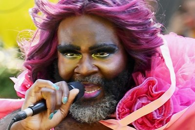 Dragqueen Le Gateau Chocolat.