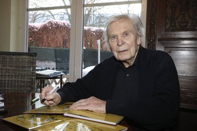 Klaus Gendries bei der Aufzeichnung der Fernsehsendung zum 100. Geburtstag von Herbert Köfer. 