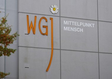 Die sächsische Wohnungswirtschaft rechnet angesichts schwieriger Rahmenbedingungen mit weiteren Mietsteigerungen in den kommenden Jahren. (Archivbild)