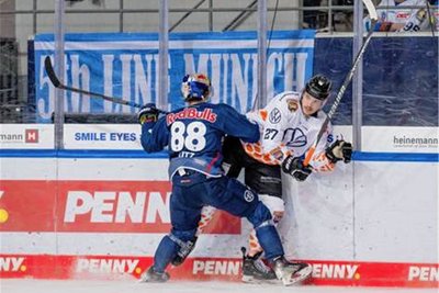 Im DEL-Halbfinale zwangen Thomas Reichel (rechts) und die Grizzlys Wolfsburg den späteren Meister aus München bis in Spiel 7. 