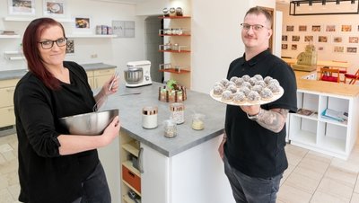 Im sogenannten Süßen Laden des Kathrinchen-Zimtstern-Vereins, dessen Vorsitzender Florian Drechsel ist, können bald Kinder unter Anleitung von Manja Glöckner backen. 