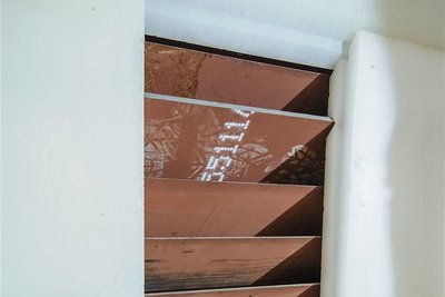 Dieser Spezialstahl ermöglicht es, die Geschosse aufzufangen.