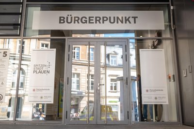 Der Bürgerpunkt als gemeinsame Anlaufstelle von Stadt und Polizei ist im Landratsamtsgebäude untergebracht.