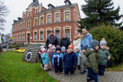 In der früheren Schule in Großfriesen sind die "Marienkäfer" untergebracht. Die Einrichtung sollte in der Vergangenheit schon ein paar Mal geschlossen werden. Mittlerweile ist die Kita weithin beliebt. 