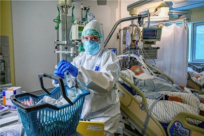 Das Klinikum Chemnitz war zu den Hochzeiten der Pandemie eines der am stärksten von Covid betroffenen Krankenhäusern Deutschlands. Der Pflegebonus soll die Leistungen der Pflegekräfte in dieser Zeit würdigen. Doch nur ein Teil der Mitarbeiter der Corona-Stationen profitiert. Und die anderen gar nicht.