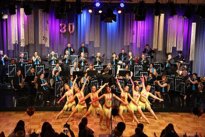 Das Ensemble ist für seine Veranstaltung „Brass & Dance" bekannt, bei der es Musik und Tanz verbindet.