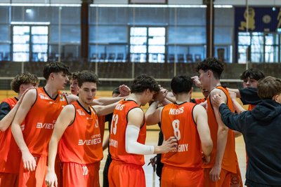 Das NBBL-Team der Niners Chemnitz, hier ein Foto aus der vergangenen Saison, ist Mitte September Gastgeber für ein Turnier mit internationaler Beteiligung.