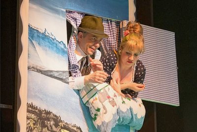 Als temperamentvolle Mehlspeisköchin Vroni Staudinger war sie an der Seite von Marcus Sandmann in der Operette "Saison in Salzburg" zu erleben.