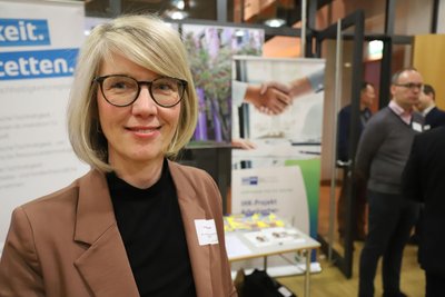 Cindy Krause, Geschäftsführerin der IHK Mittelsachsen, sieht die Investition in das Freiberger AWG-Kaufhaus Kö 8 positiv.
