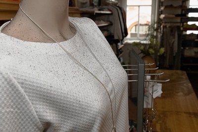 Überall im Laden lag nach dem Brand im Untergeschoss Ruß. Auch die komplette Ware war davon überzogen. 
