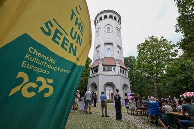 Im Taurasteinturm gibt es nicht nur Kunst, sondern dort lagert auch ein besonderer Stollen.
