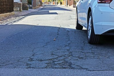 Zwischen Damaschkeweg und Gartenweg wird die Werdauer Ringstraße grundhaft ausgebaut.