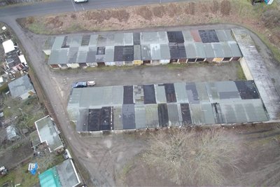 Aus diesem alten Garagenkomplex in Torgau wurde zur Gartenschau eine Skater-Anlage.