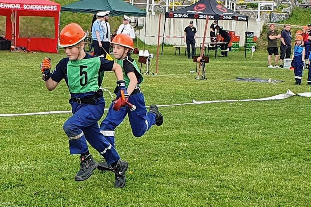 Jugendfeuerwehr Im Erzgebirge Wenn Schnelligkeit Und K pfchen Entscheiden jugendfeuerwehr-im-erzgebirge-wenn-schnelligkeit-und-k-pfchen-entscheiden
