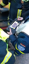 Per Drohne mit Wärmebildkamera - hier die Bildauswertung - wurden auch am Mittwochmorgen noch Glutnester in der Brandstelle aufgespürt.