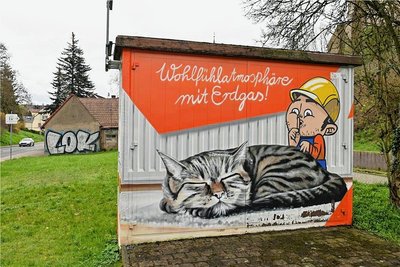 Die Gasstation der Zwickauer Straße zeigt, wie Flächen mit einem genehmigtem Graffiti verschönert werden können.