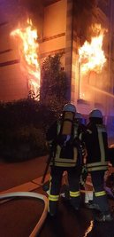Bei einem Feuer an der Schillerstraße ist am Donnerstag ein 68-Jähriger gestorben.