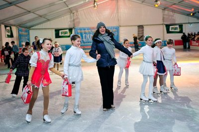 Katarina Witt hat sich am Sonntag in Chemnitz aufs Eis gewagt.